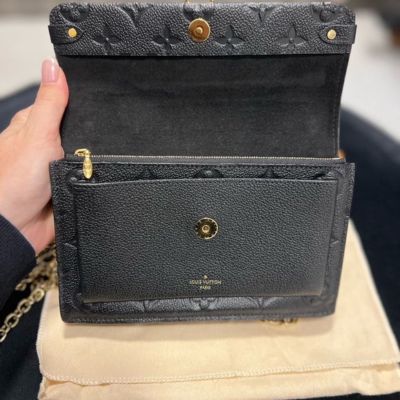 Louis Vuitton Vavin chain wallet in black - Picture 7 of 10